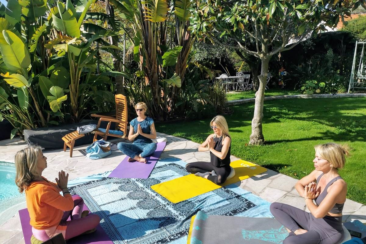 "WELLNESS WORKSHOP" MORNING YOGA WITH CAROLE - VILLA BLUE DREAM