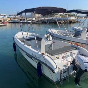 boat evasion - boat rental without license - discover the bay of cannes and its surroundings in complete autonomy!
				in Cannes