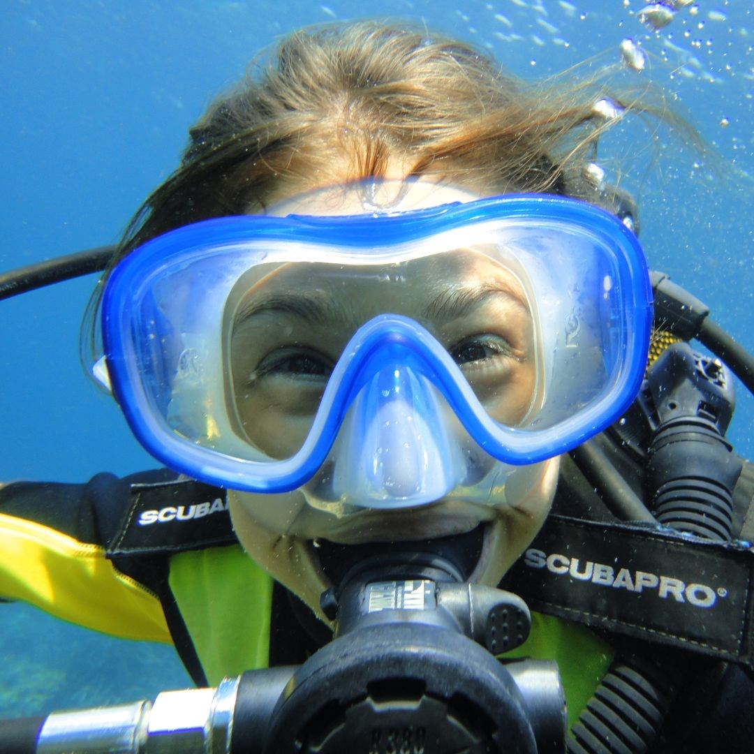 diving initiation (scuba diving)- excusion of 03h00
				in CANNES