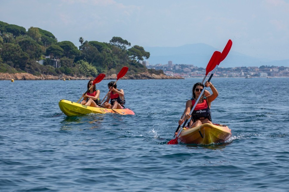 double kayak rental – cannes – mourre rouge
				in CANNES