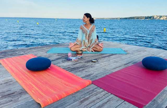 private lesson in french of yoga - by yoga flow cannes
				in CANNES