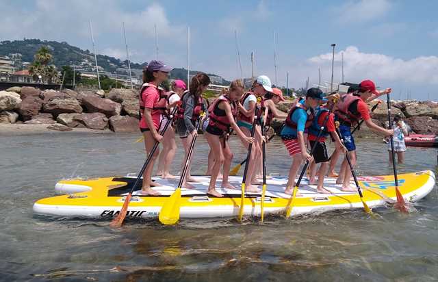 cannes jeunesse - big paddle rental in cannes
				in CANNES